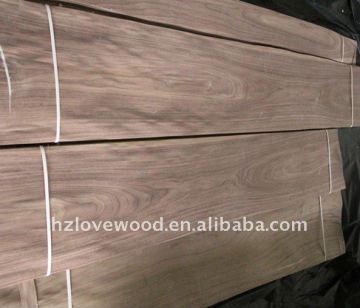 walnut veneer / crown cut / Natural veneer