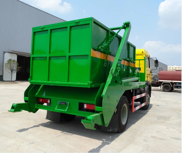 SINOTRUK HOWO 4x2 Heavy Duty Truck Swing Arm Type Refuse Collection Truck, 6 Wheels