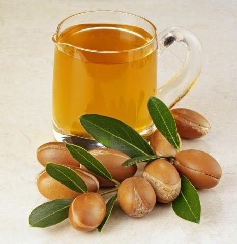 Huile d&#39;argan naturelle pour les soins de la peau et la croissance des cheveux