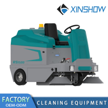 Driving type sweeping machine for road cleaning