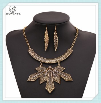 2015 hotsale Handmade Maple Leaf Necklace, Gold and Silver Pendant Necklace Set for Women