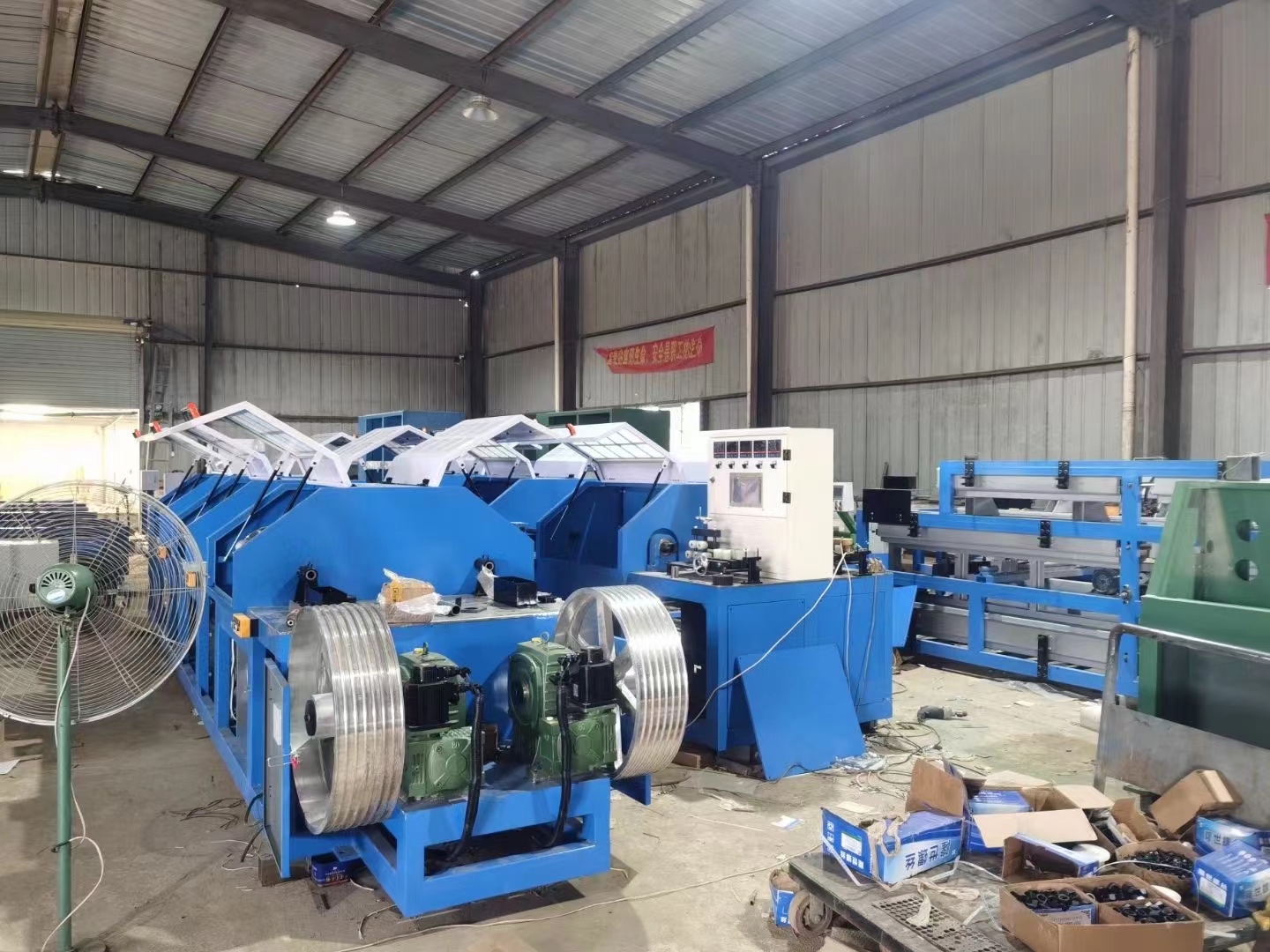 Máquina de envoltura de cinta de mica Mica tape wrapping machine