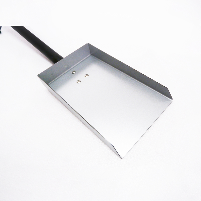 Mga tool ng BBQ Itim na hawakan ang banayad na bakal na carbon spatula