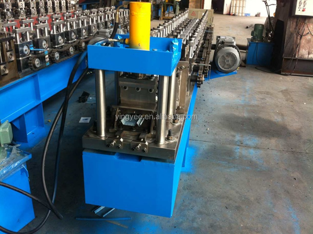 top quality metal galvanized Roller Shutter Door roll forming making machine with gear box high speed