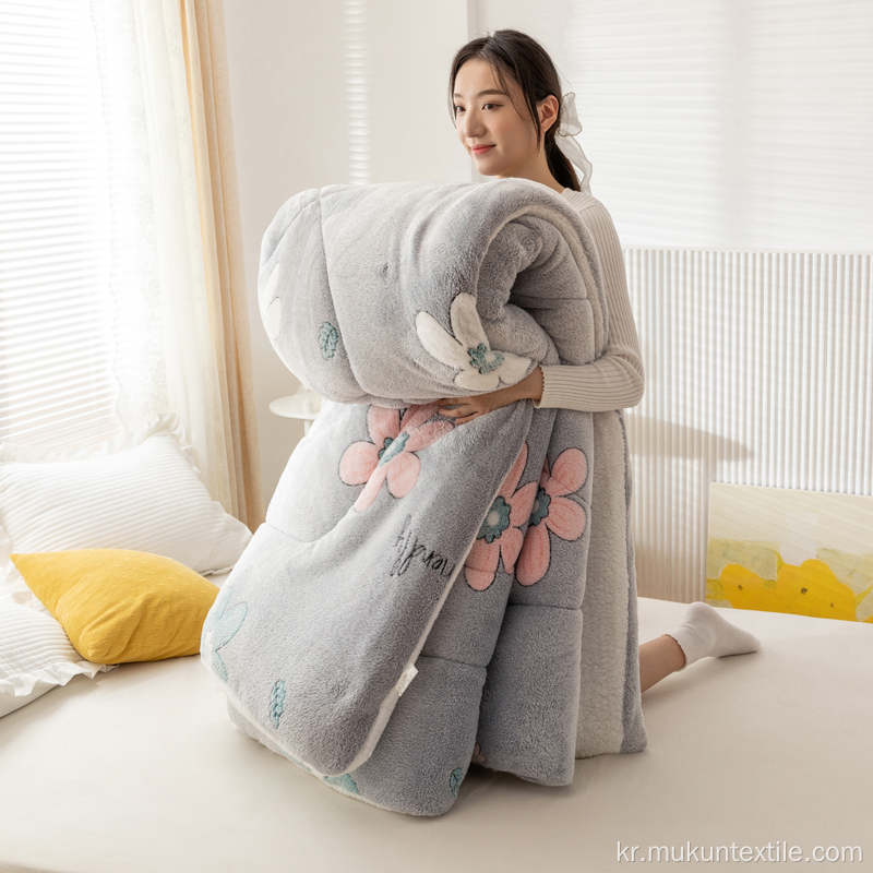 100% 폴리에스터 플란넬+Sherpa Alternative Quilted Comforter