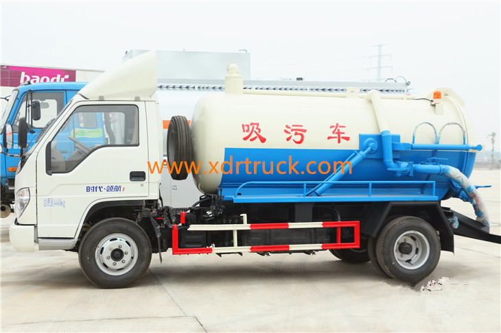 4CBM waste water Sewage Suction Truck