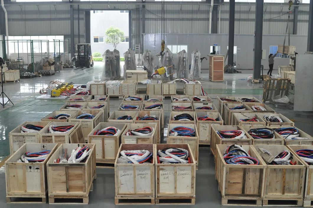 Easy to Operate Resistance Integrated Gun Type Suspension Spot Welding Machine