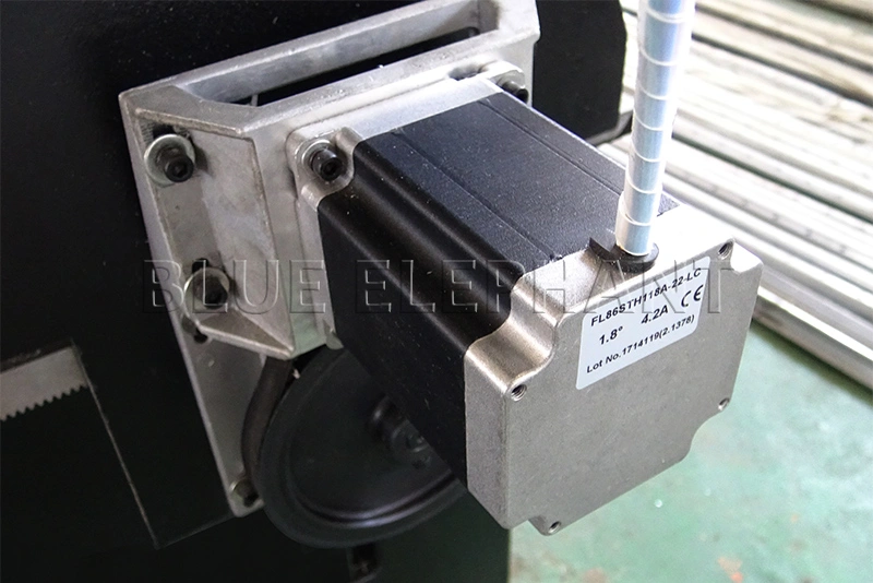 1325 4 Axis Water Cooling CNC Wood Router Cutting Machine with Rotary Axis
