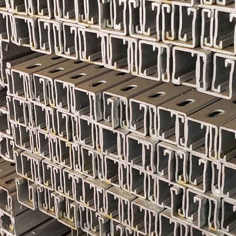 41x41 mm-es napelemes támasztócsatorna