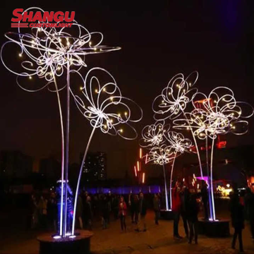 Giant Flower Light: Outdoor Landscape and Holiday Street Pole Decorations
