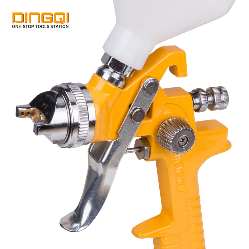 DingQi High Quality Professional Auto Air Spray Gun