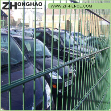 High Quality PVC coated Wholesale decorative barricades residential security fencing