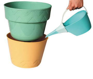 self-watering flower pot,plastic container,decorative planter