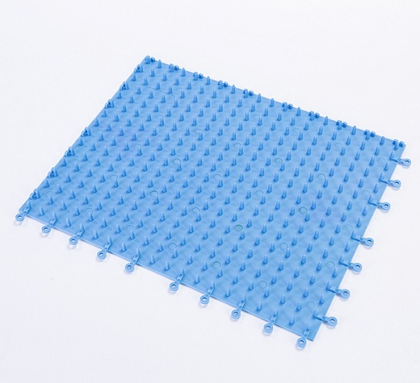 swedish spike mat