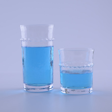 كأس الماء الزجاجي الفريد المنفوخ يدويًا