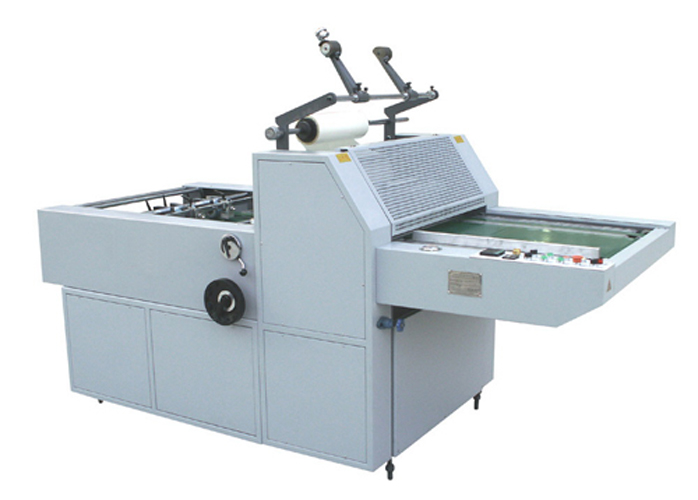 Máquina de laminación hidráulica serie ZX-520