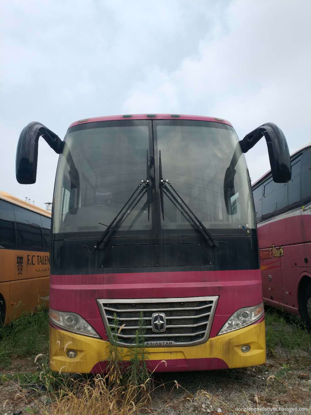 65 seats coach bus (2) 65 seats coach bus (2)