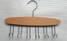 Bamboo belt hangers