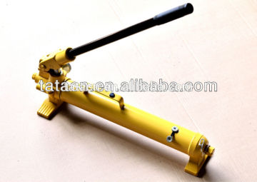 The TKS-18 oil capacity hand pump, Double-Acting Cylinder