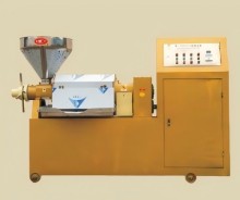 Strip oil press of township oil mills