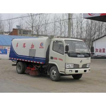 Camion de balayeuse de rue de Dongfeng 5.5CBM à vendre