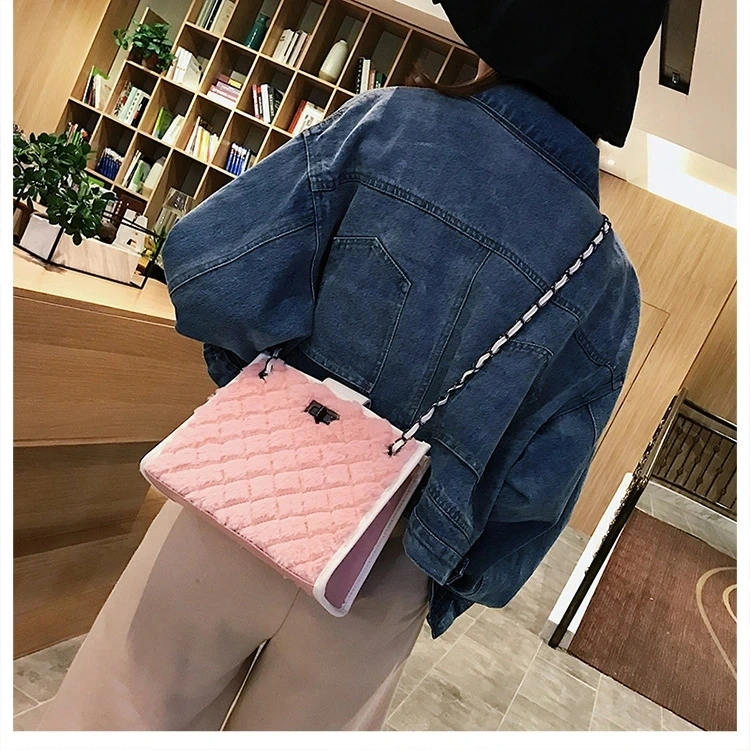 2021 New Rhombic Chain One-Shoulder Plush Messenger Bag for Women