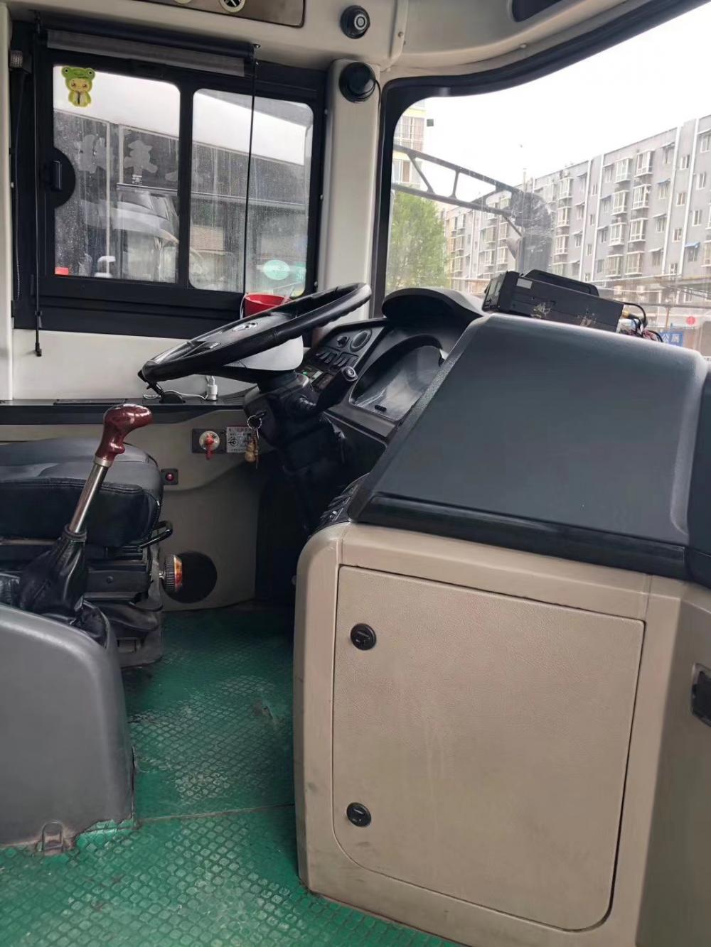 تستخدم Yutong 47 مقعدا حافلة pessenger