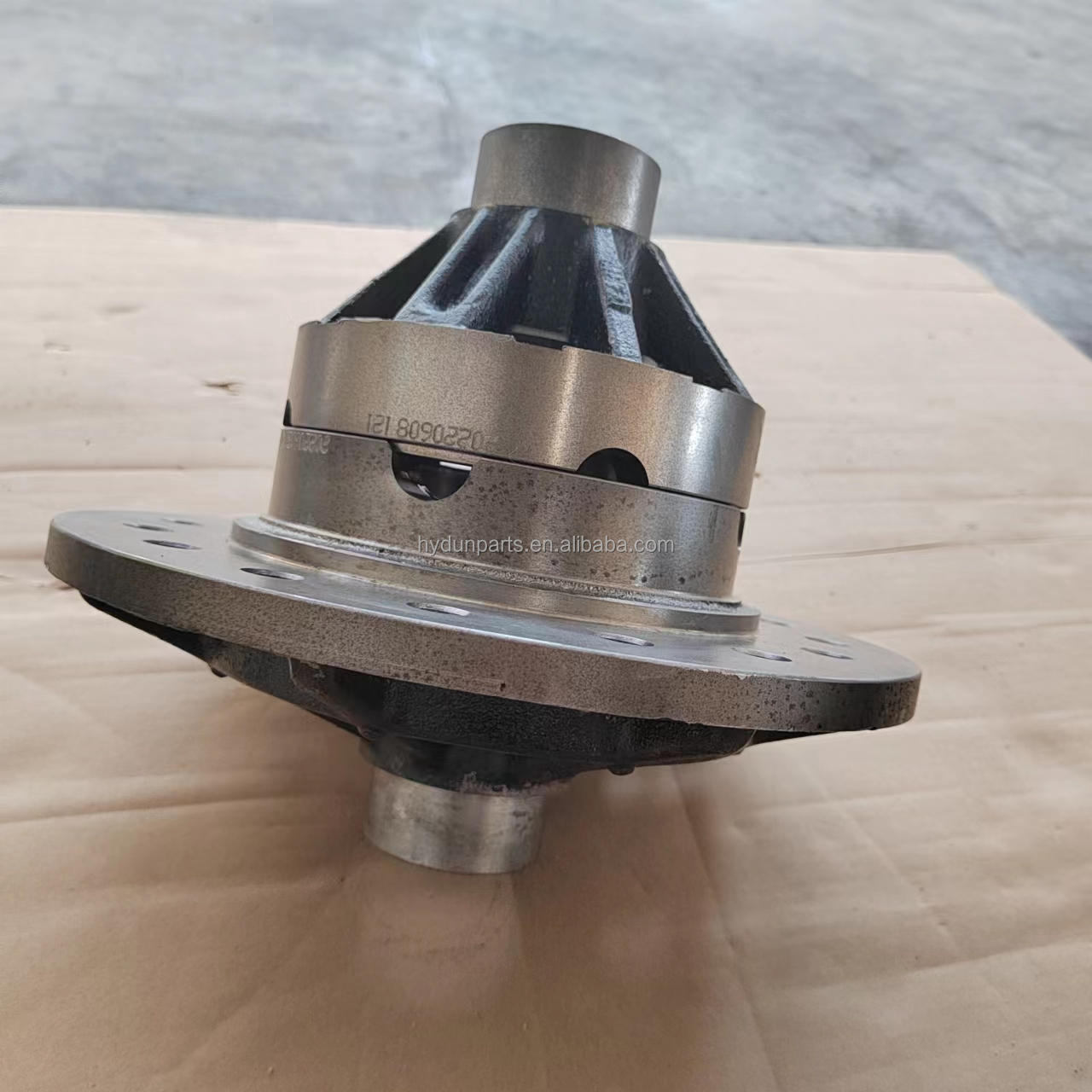 Automotive Parts !  Suitable for ISUZU FRR FBR Differential Case Differential Housing
