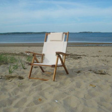 Classic Wood Beach Chair