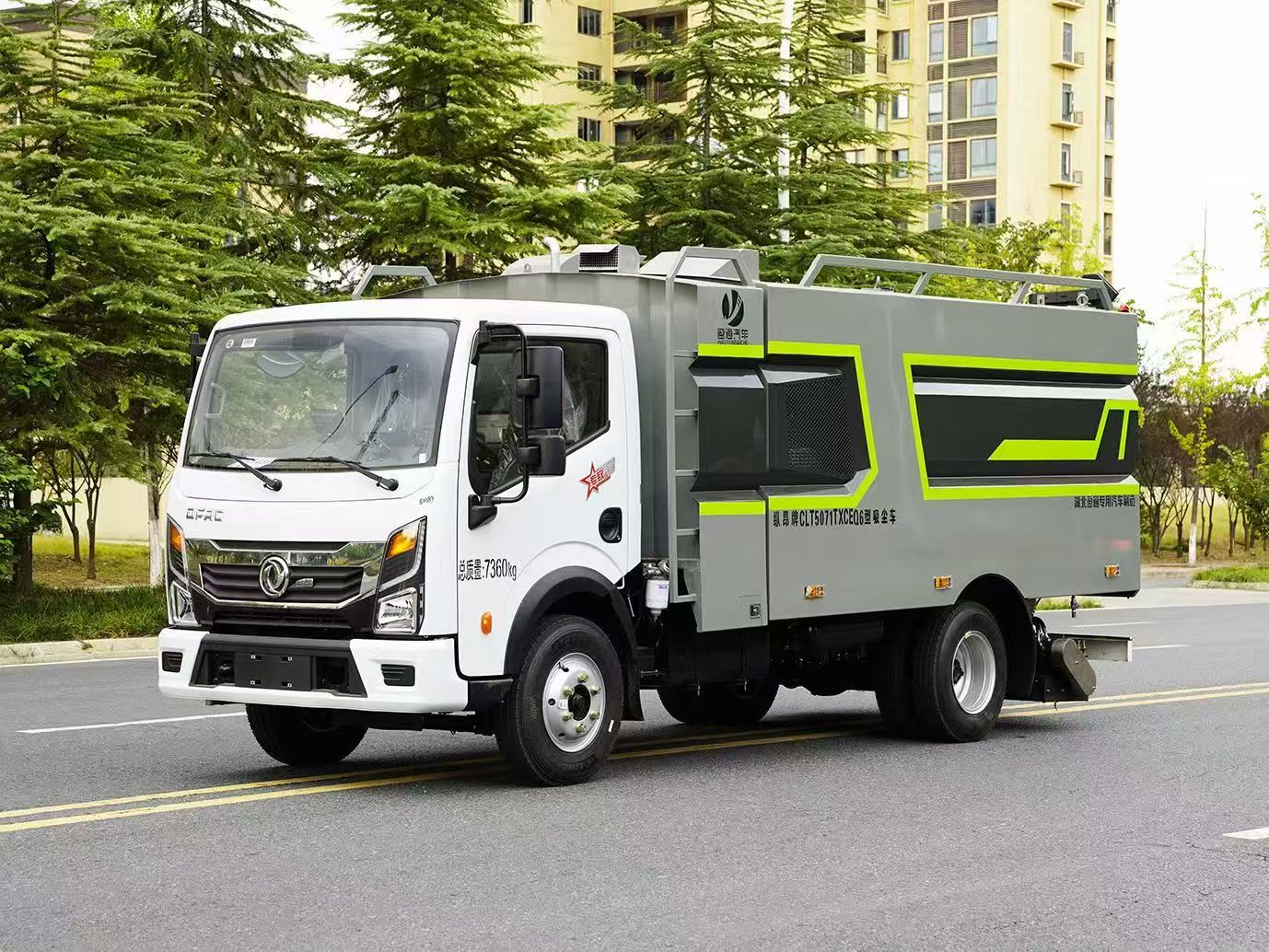 Усовершенствованная электрическая подметальная машина для городского обслуживания Advanced Electric Sweeping Vehicle for Urban Maintenance