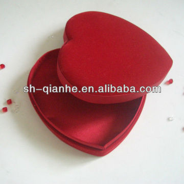 Exquisite heart-shape box velvet box