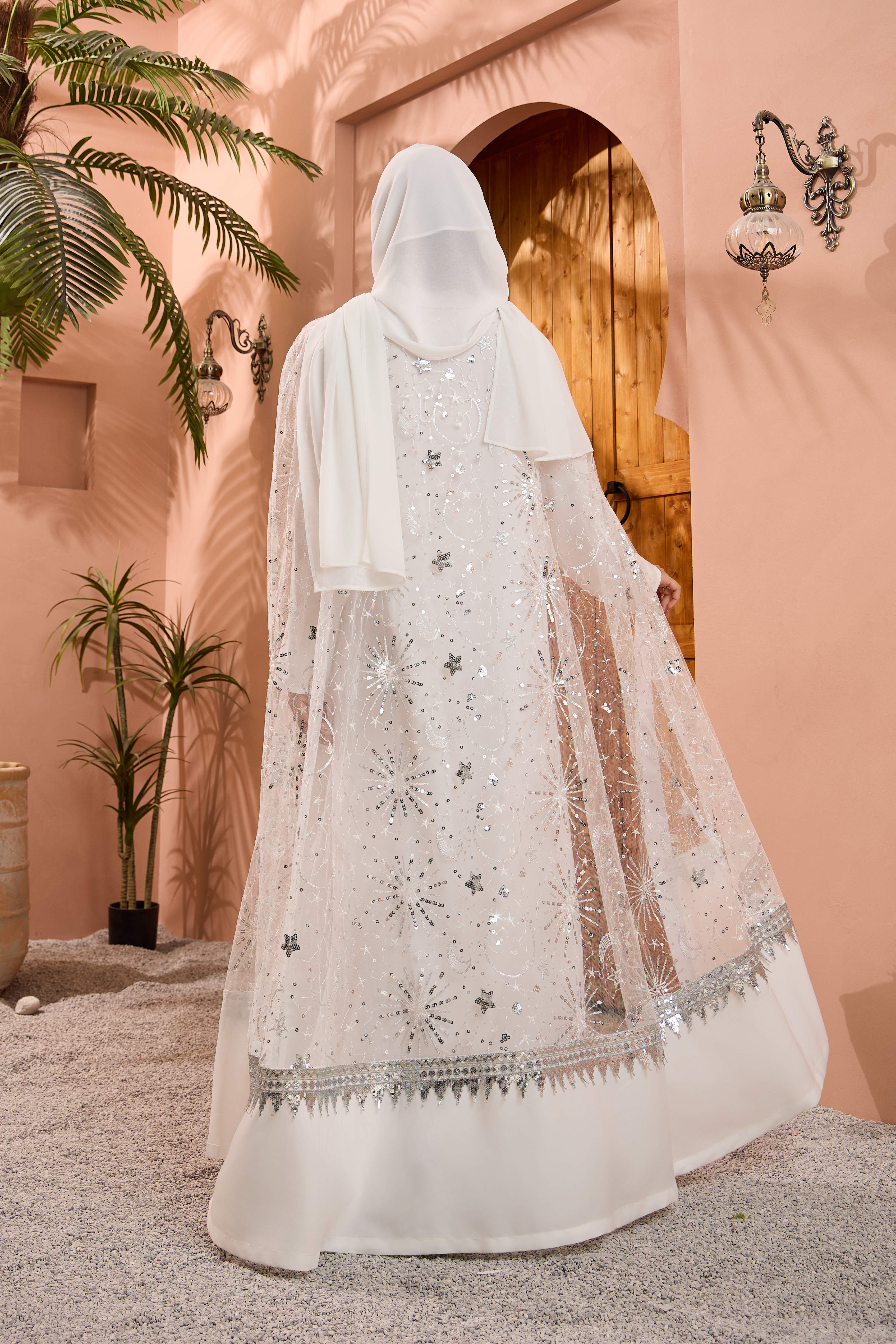 مدل شنل ست دوزی پولک دوزی سفید مدل عبایی نمای استایل 10 white sequin embroidered cape abaya set model styling view 10