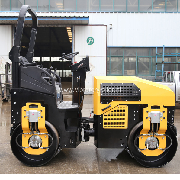 Ride-on Double Drum Water-cooled Diesel Road Roller