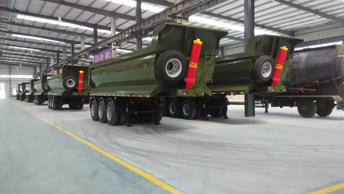 Tráiler de combustible (24) Fuel Trailer (24)