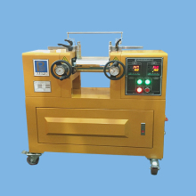 Small lab two roll mill