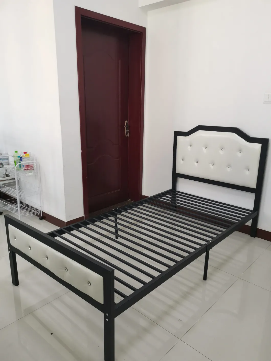 Hot Sale Chinese Furniture Dormitory Office Single Size Metal Bed with Leather Headboard