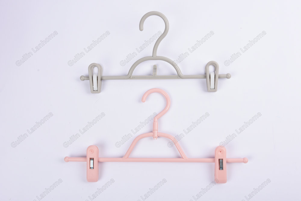 Children's Pants Hanger