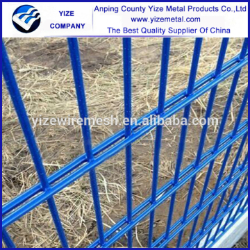 50x200mm 656mm Grid fencing Double Wire Fence