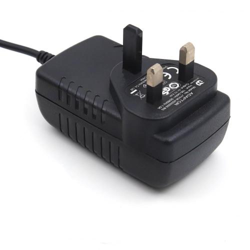 Can power adapter and charger be used together