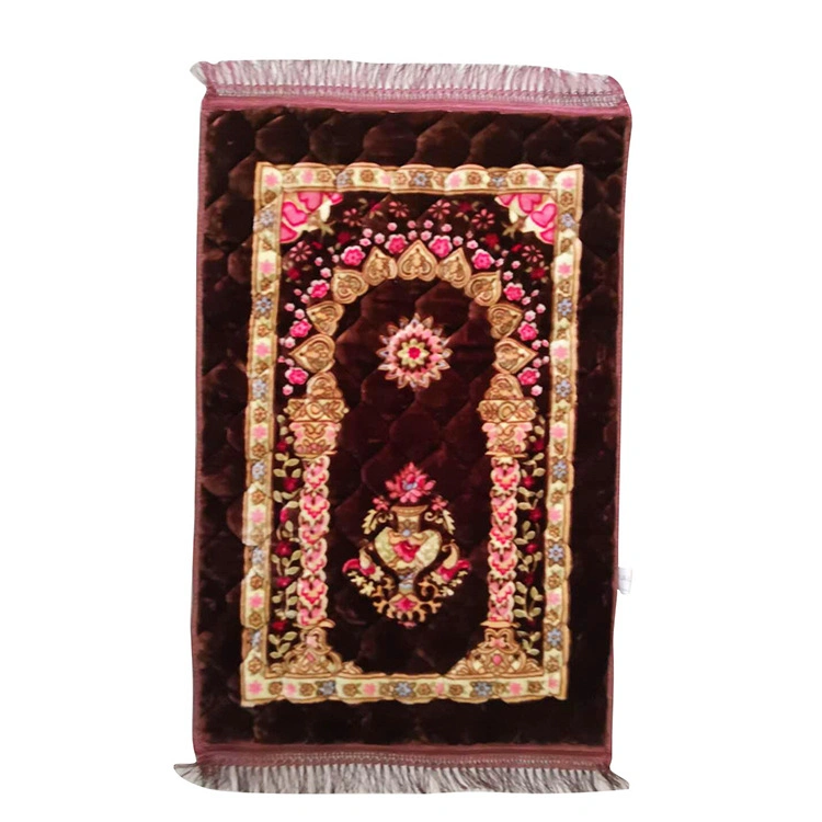 Wholesale Factory Direct Muslim Prayer Carpet Islamic Emboss Thick Sejadah Prayer Mat Embossed Nonslip Bottom Prayer