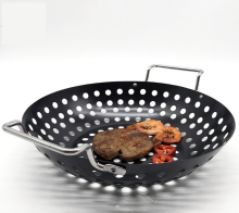 wholesale barbecue accessories round bbq vegetable basket non-stick grilling pan