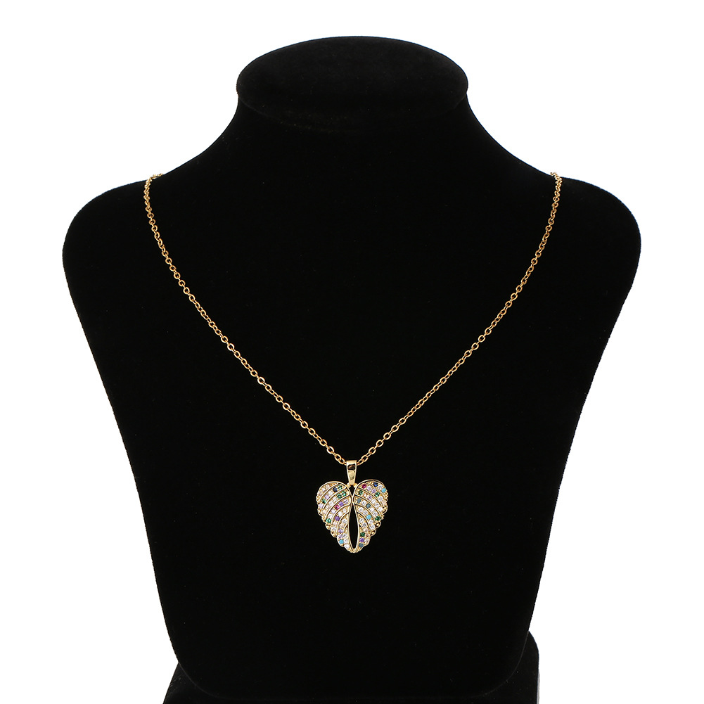 Hot selling heart wings pendant necklace claw setting mother's day gift fashion simple women's accessories