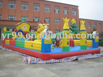 Amusement inflatable Veni bear castle