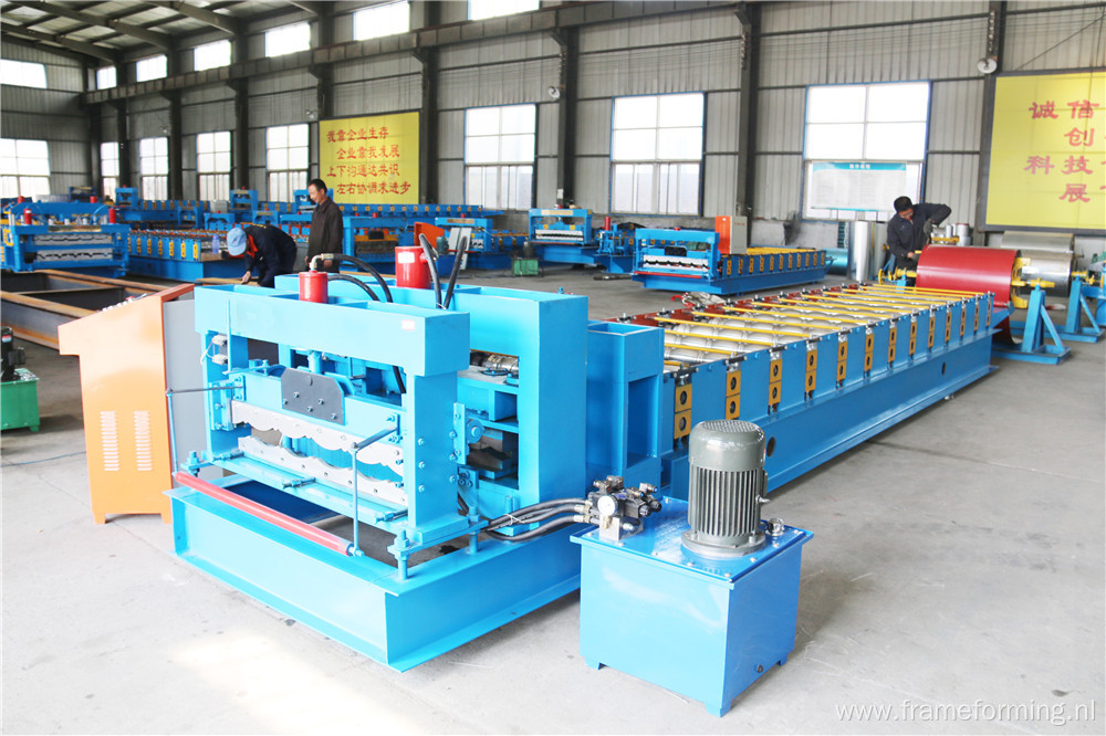 750mm wall panel forming machine