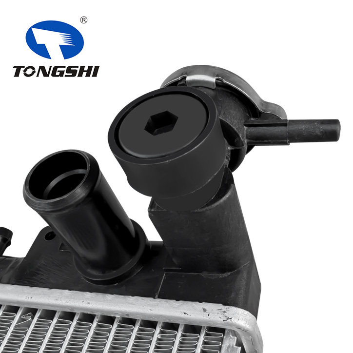 Radiator for Nissan Sunny B13 1991-1993 AT Radiator for Nissan Sunny B13 1991-1993 AT