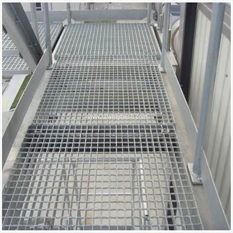 Grating Stair Tread