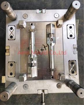 Plastic products injection mould maker - Chinese