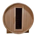 Sala de madera de sauna de barril al aire libre