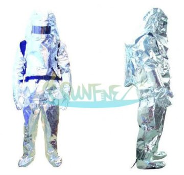 heat insulation suit / heat resistant suit / heat proof suit