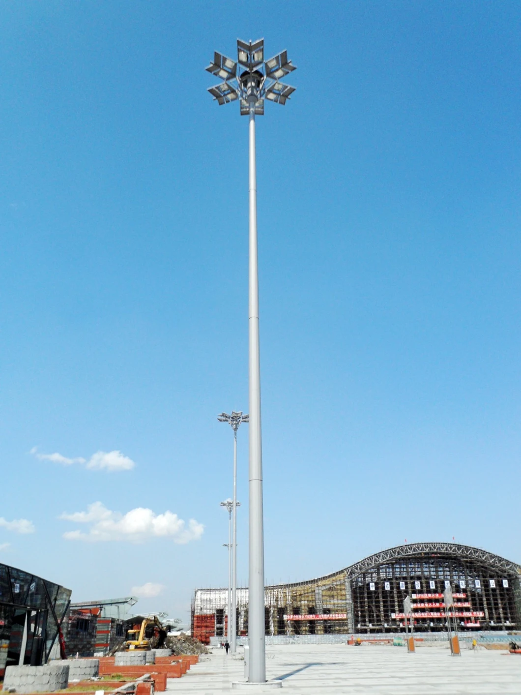 Industrial Customized High Mast Pole Lighting High Voltage Outdoor 400W to 1000W